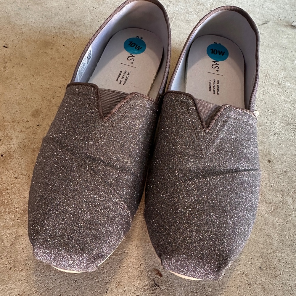 Tom’s sliver glittery women size 10 W